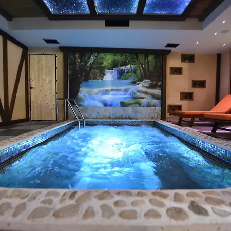 Passpartu Garni Hotel